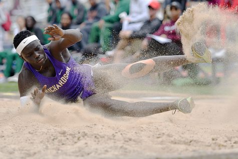 Track Sends 6 Athletes to Area Meet